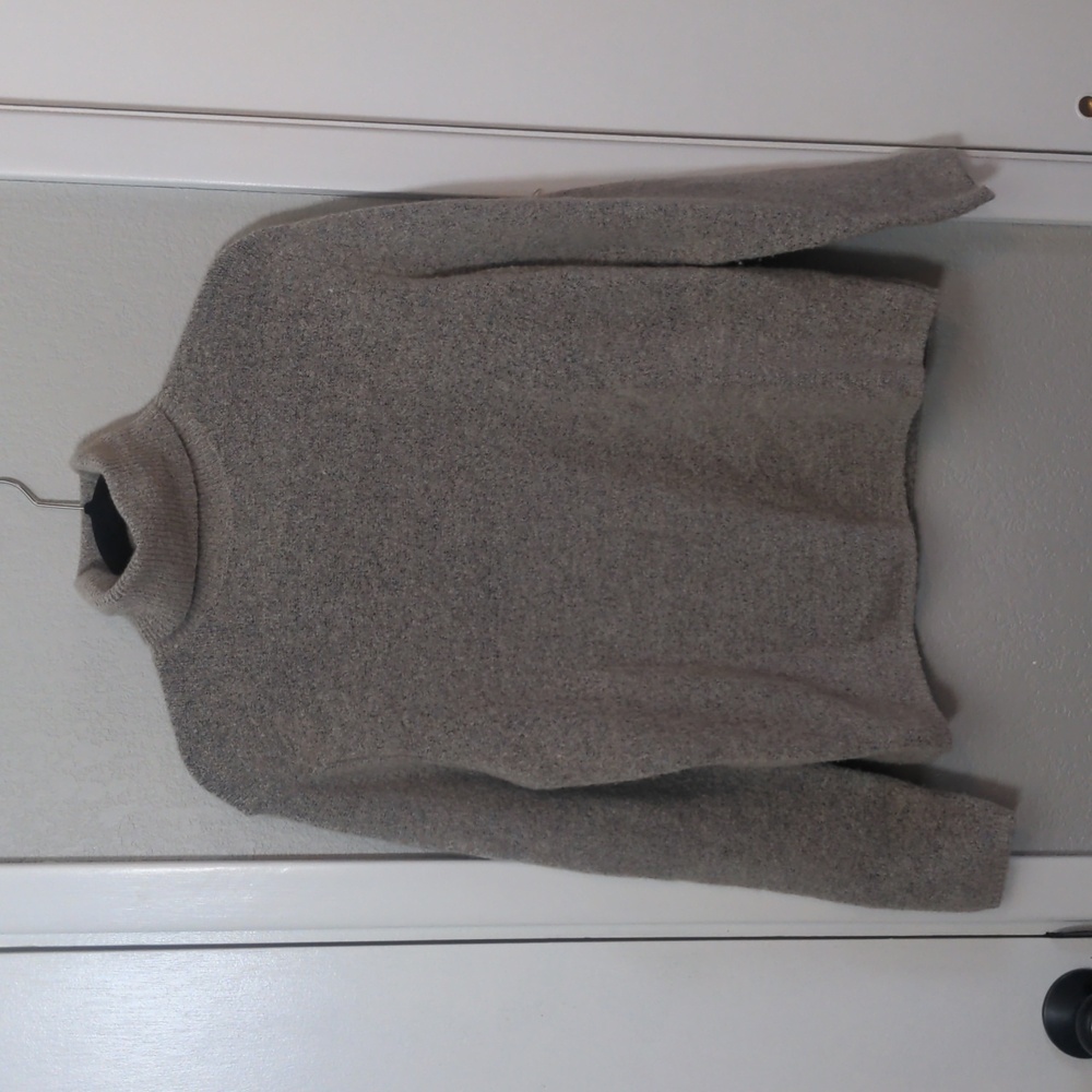 VTG Vintage Jeanne Pierre wool mix Turtle Neck Sweater, size medium